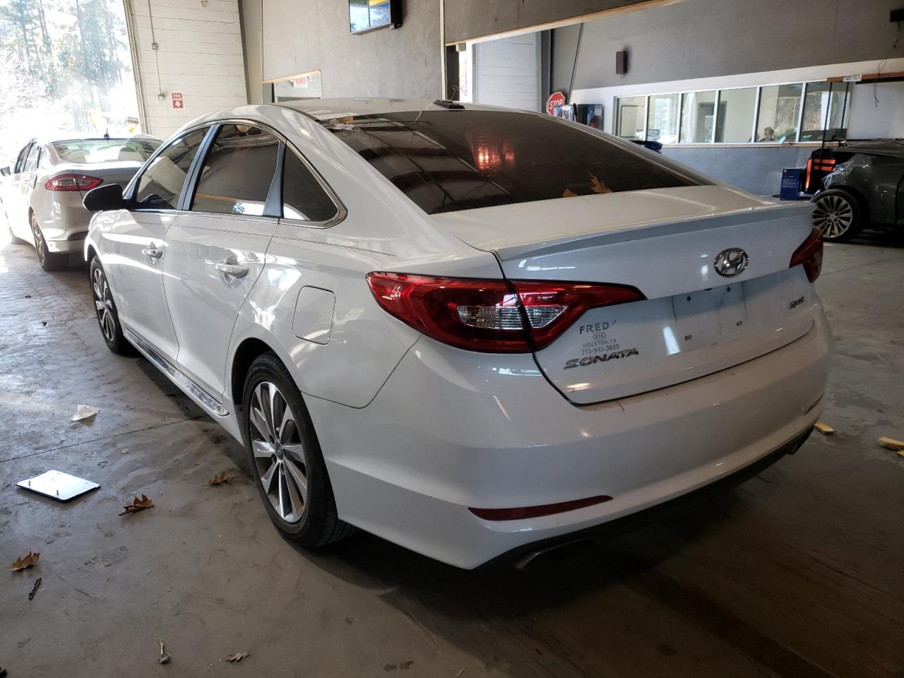 Photo 3 from auction – 2016 HYUNDAI SONATA SPO with VIN 5NPE34AF0GH261455