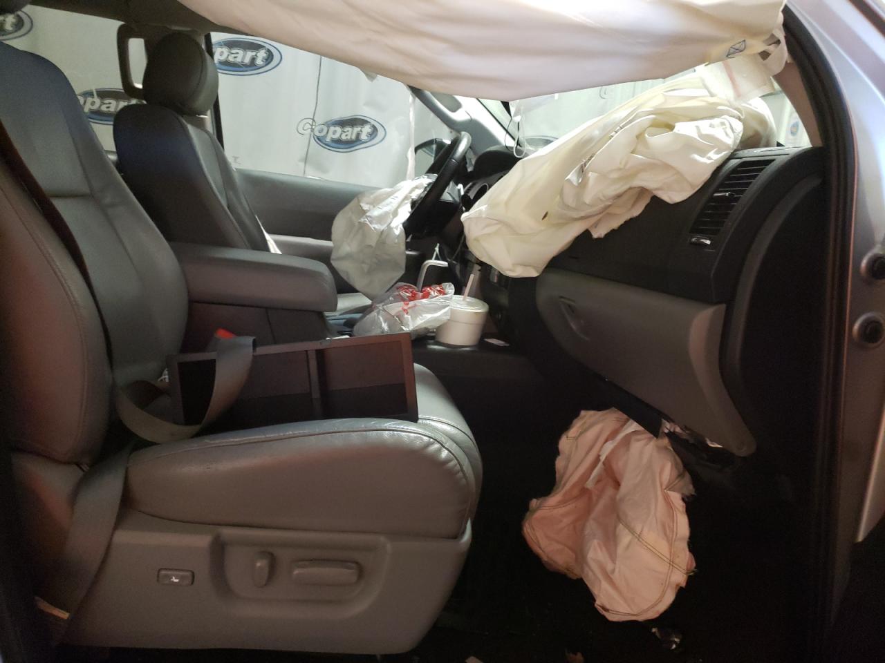 Photo 5 from auction – 2015 TOYOTA SEQUOIA LI with VIN 5TDKY5G14FS060530