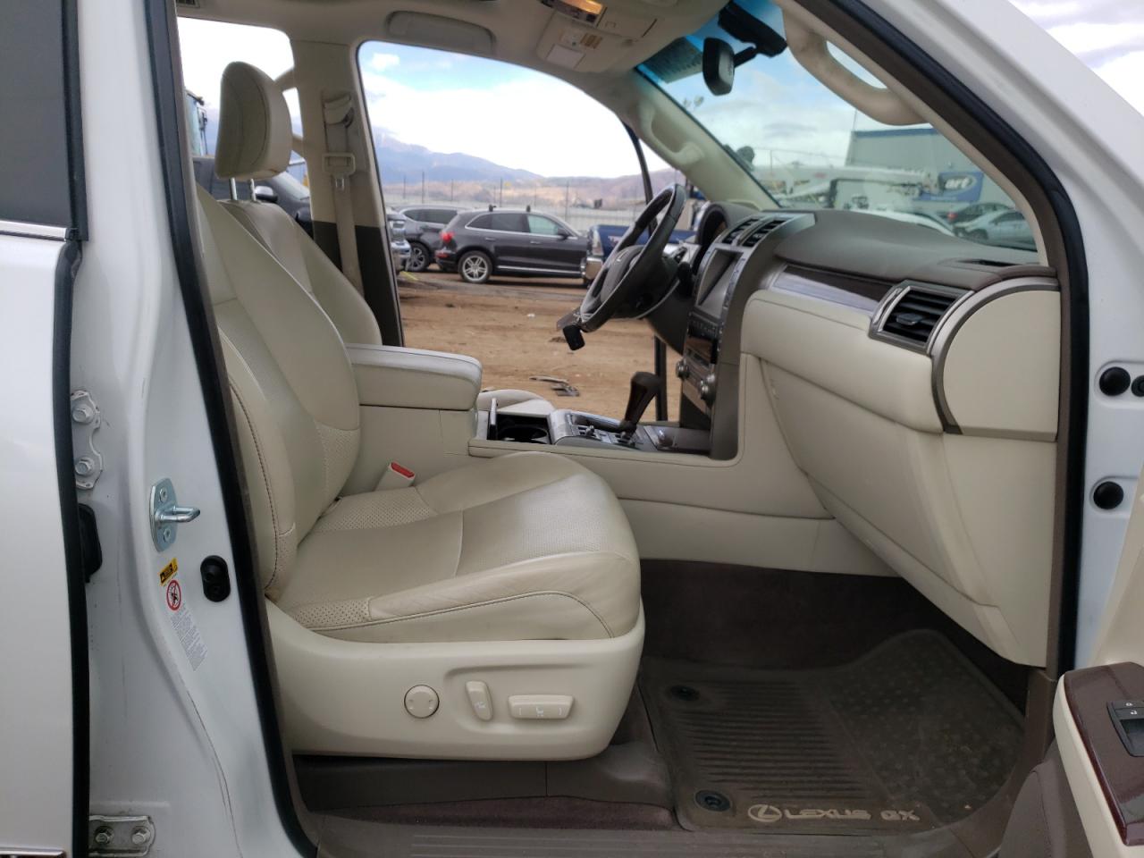 Photo 5 from auction – 2016 LEXUS GX 460 PRE with VIN JTJJM7FX4G5127141