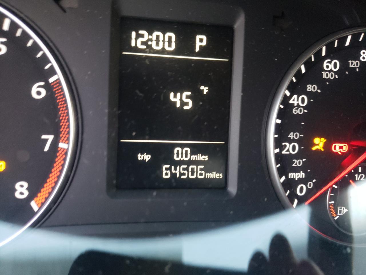 Photo 8 from auction – 2014 VOLKSWAGEN PASSAT with VIN 1VWAP7A30EC022844