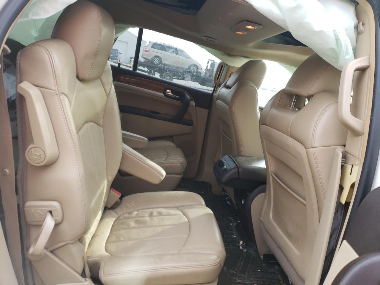 Photo 6 from auction – 2010 BUICK ENCLAVE CX with VIN 5GALRCED0AJ133497