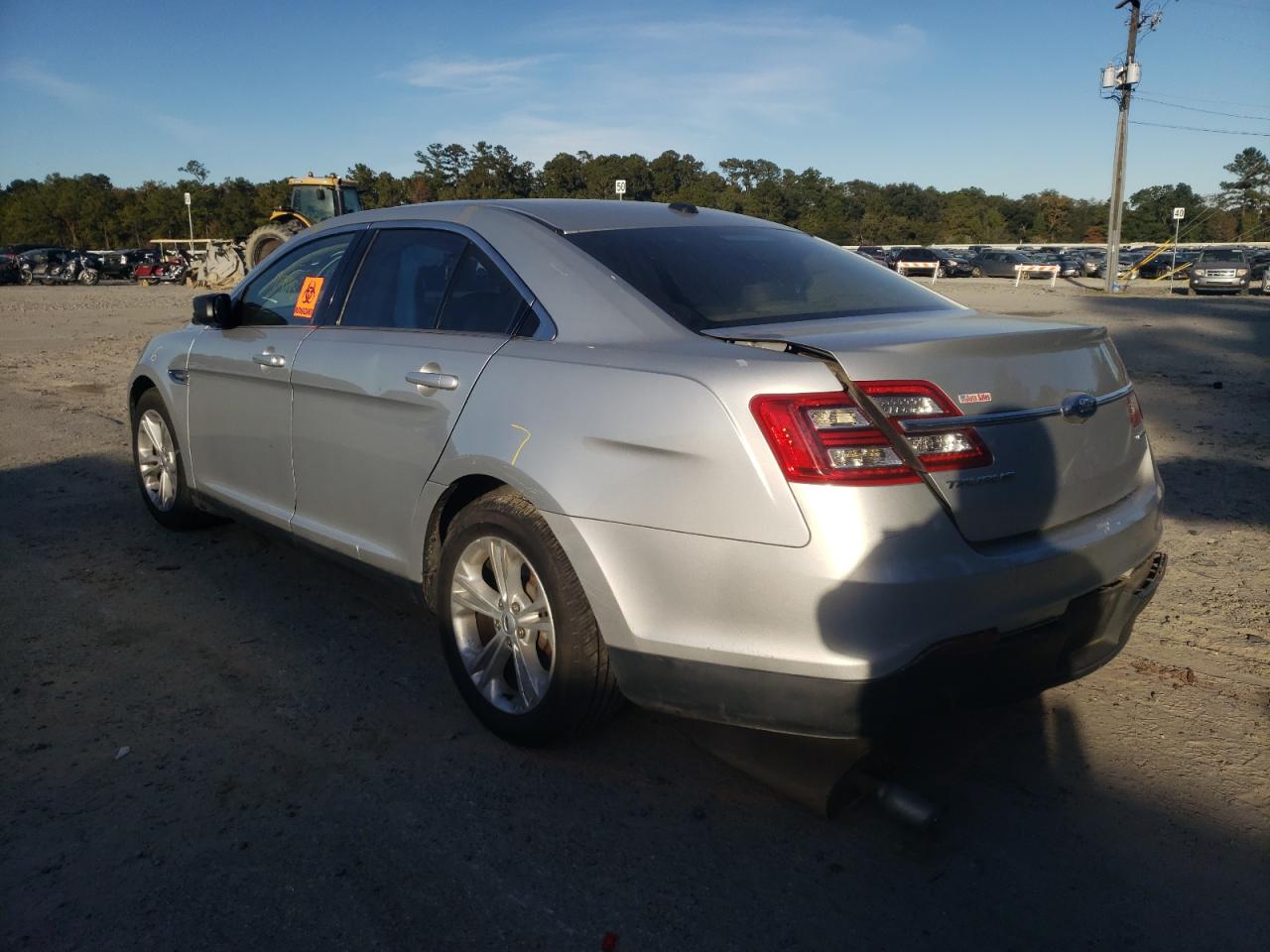 Photo 3 from auction – 2015 FORD TAURUS SE with VIN 1FAHP2D80FG165417