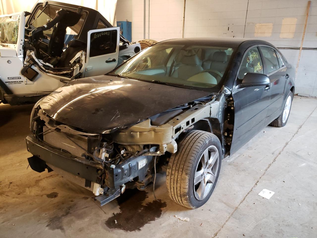 Photo 2 from auction – 2012 CHEVROLET MALIBU LS with VIN 1G1ZB5E07CF194365