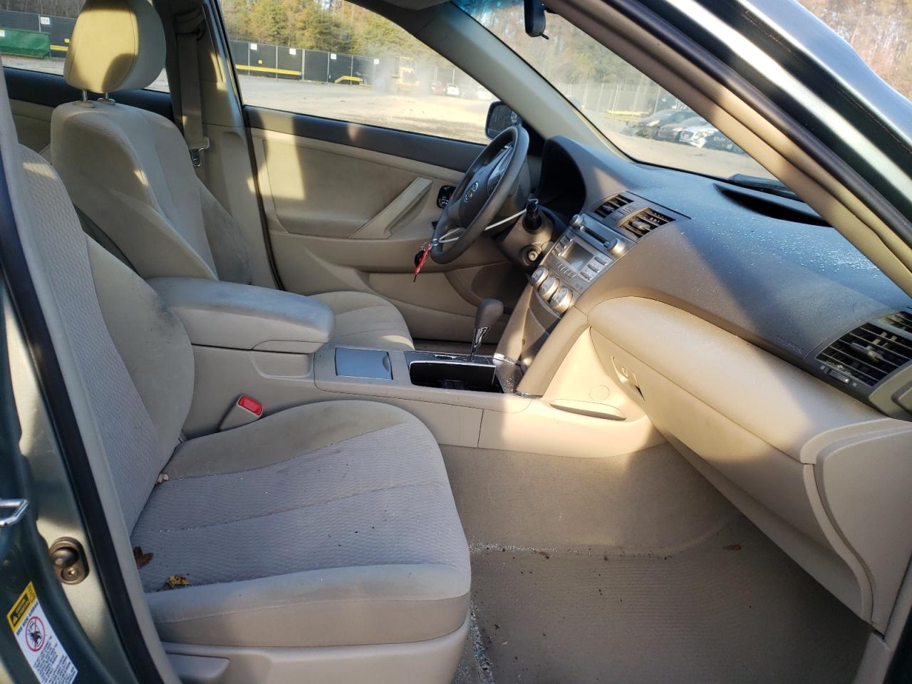 Photo 5 from auction – 2011 TOYOTA CAMRY BASE with VIN 4T1BF3EK8BU581998