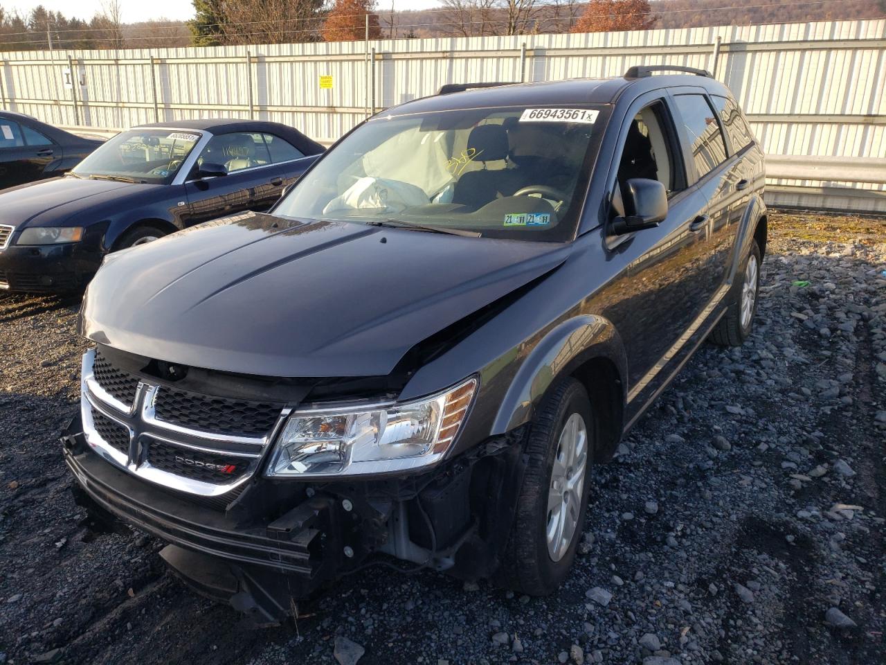 Photo 2 from auction – 2017 DODGE JOURNEY SE with VIN 3C4PDCAB8HT521910