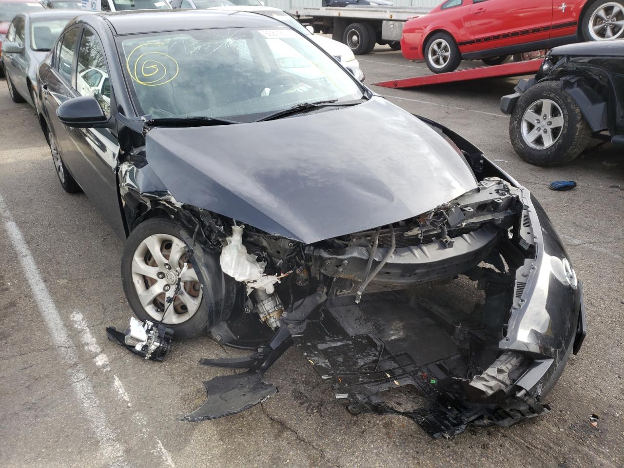MAZDA 3 I 2013 with VIN JM1BL1U78D1821649 - Photo from auction