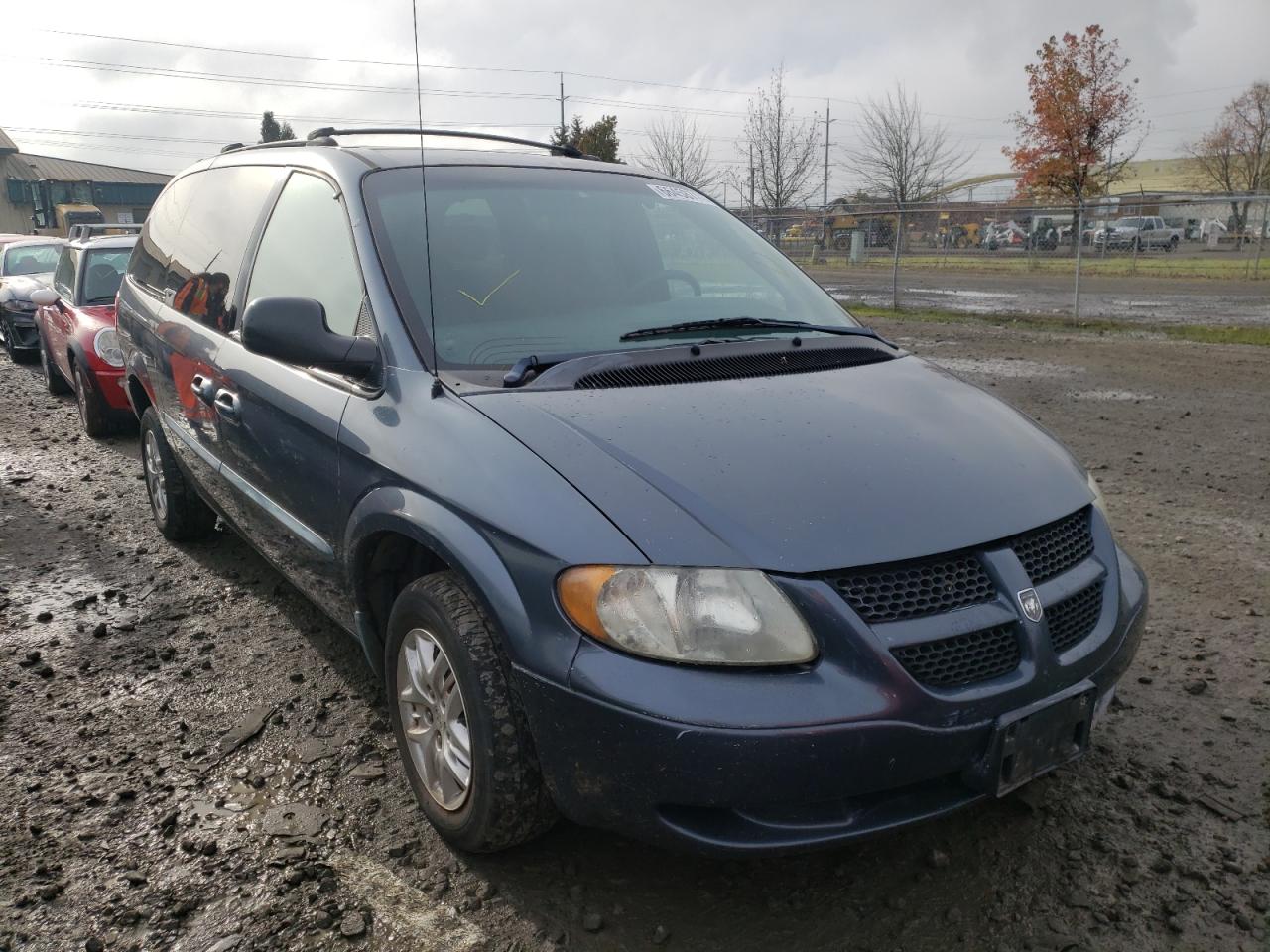 DODGE GRAND CARA 2002 with VIN 2B4GP44R52R697052 - Photo from auction
