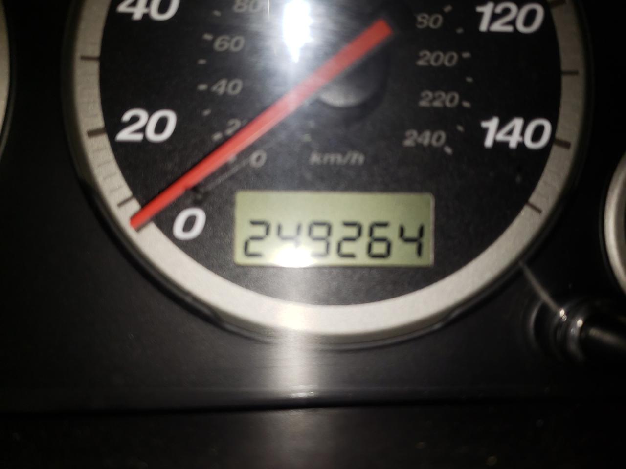 Photo 8 from auction – 2003 HONDA CR-V EX with VIN JHLRD788X3C028604