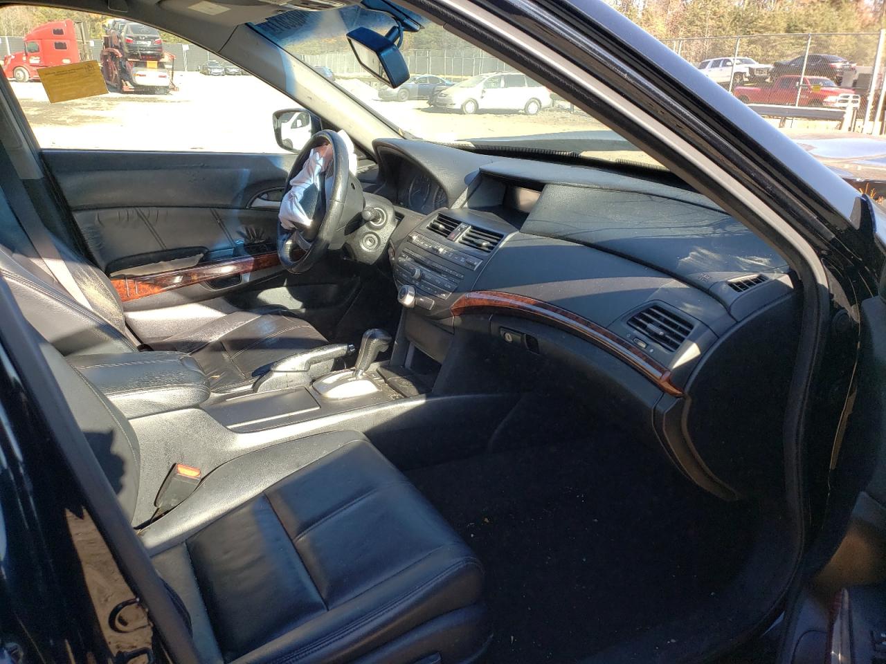 Photo 5 from auction – 2012 HONDA CROSSTOUR with VIN 5J6TF3H59CL000668