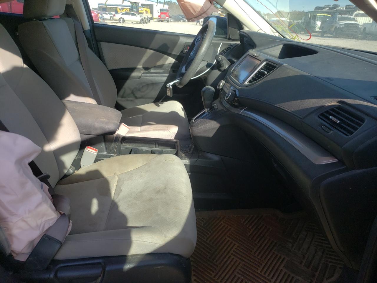 Photo 5 from auction – 2015 HONDA CR-V EX with VIN 3CZRM3H59FG708212