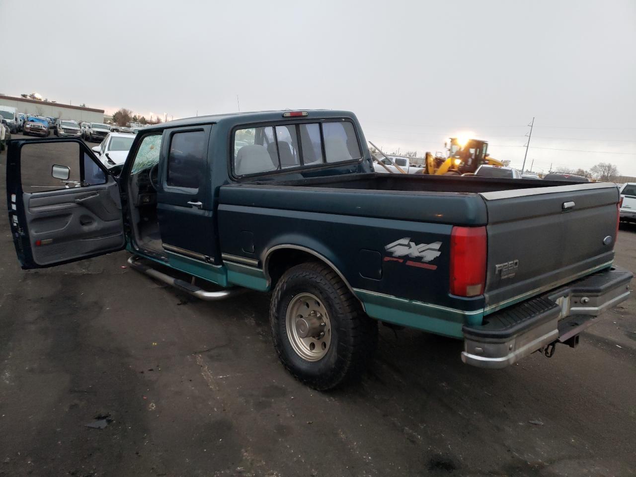 Photo 3 from auction – 1997 FORD F250 with VIN 1FTHW26F9VEC10518