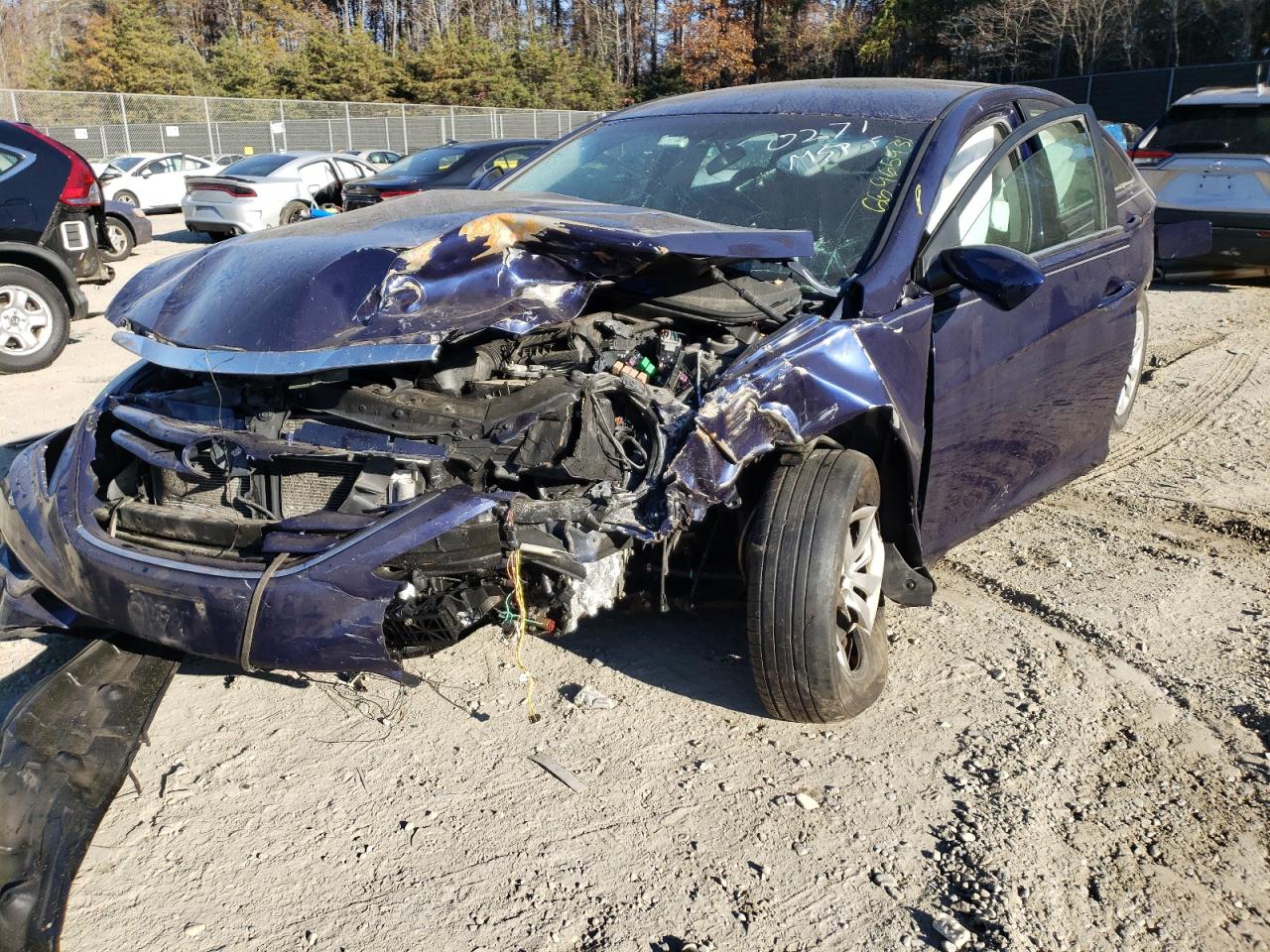 Photo 2 from auction – 2013 HYUNDAI SONATA GLS with VIN 5NPEB4AC5DH550271