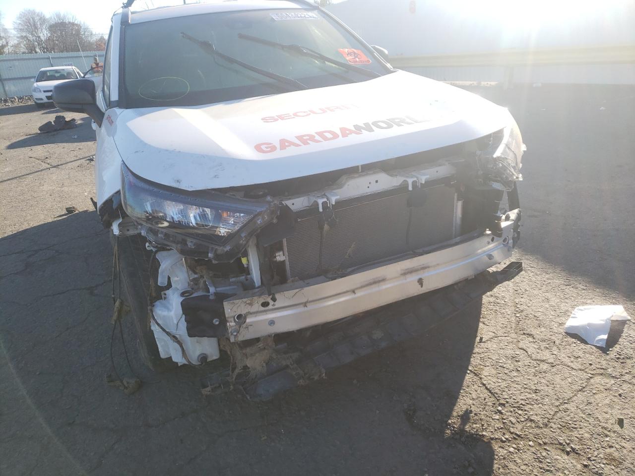 Photo 9 from auction – 2019 TOYOTA RAV4 LE with VIN JTMF1RFV0KD046583