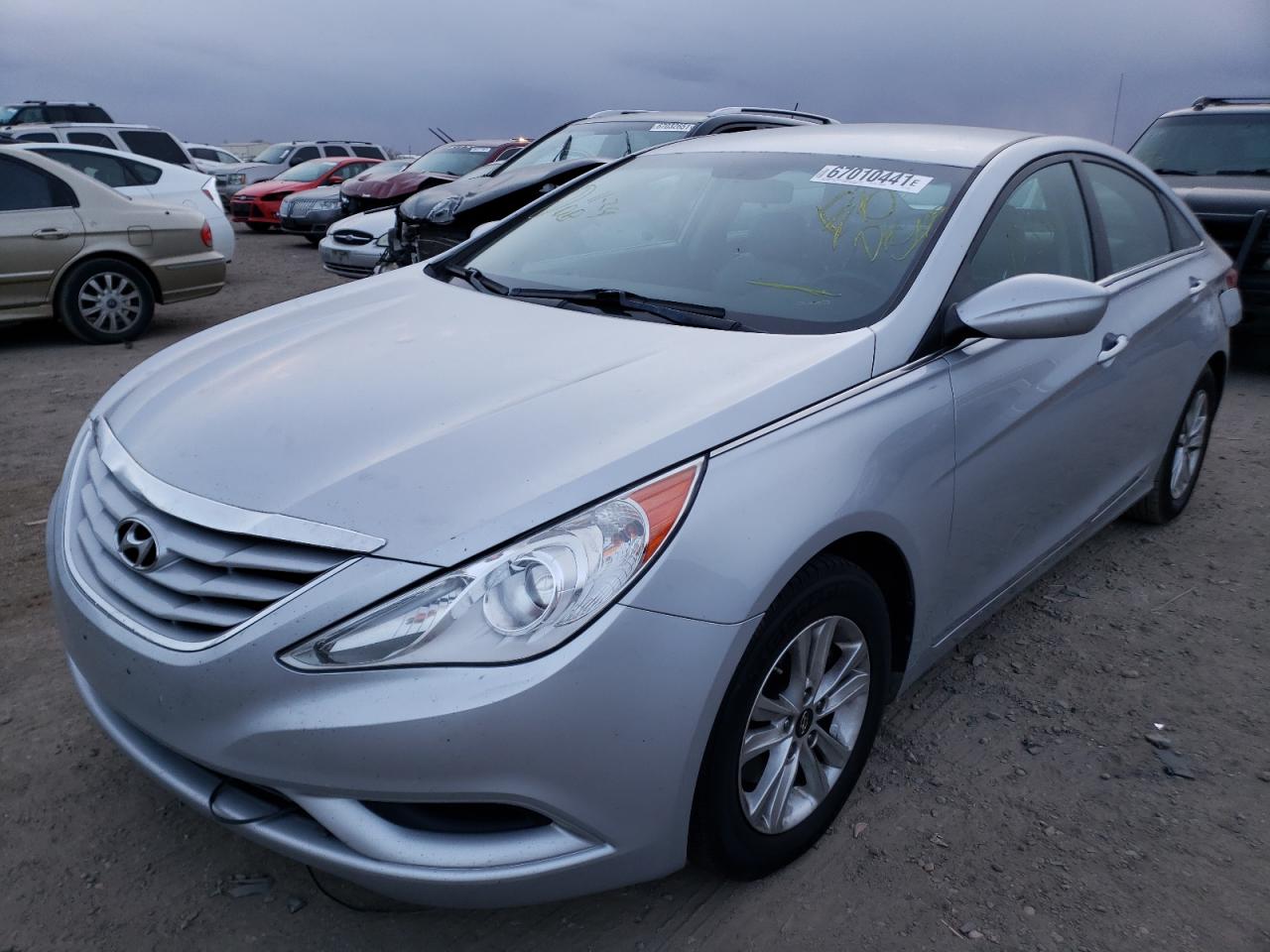 Photo 2 from auction – 2011 HYUNDAI SONATA GLS with VIN 5NPEB4AC4BH211062