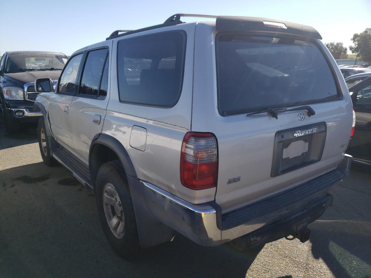 Photo 3 from auction – 1998 TOYOTA 4RUNNER SR with VIN JT3HN86RXW0178102