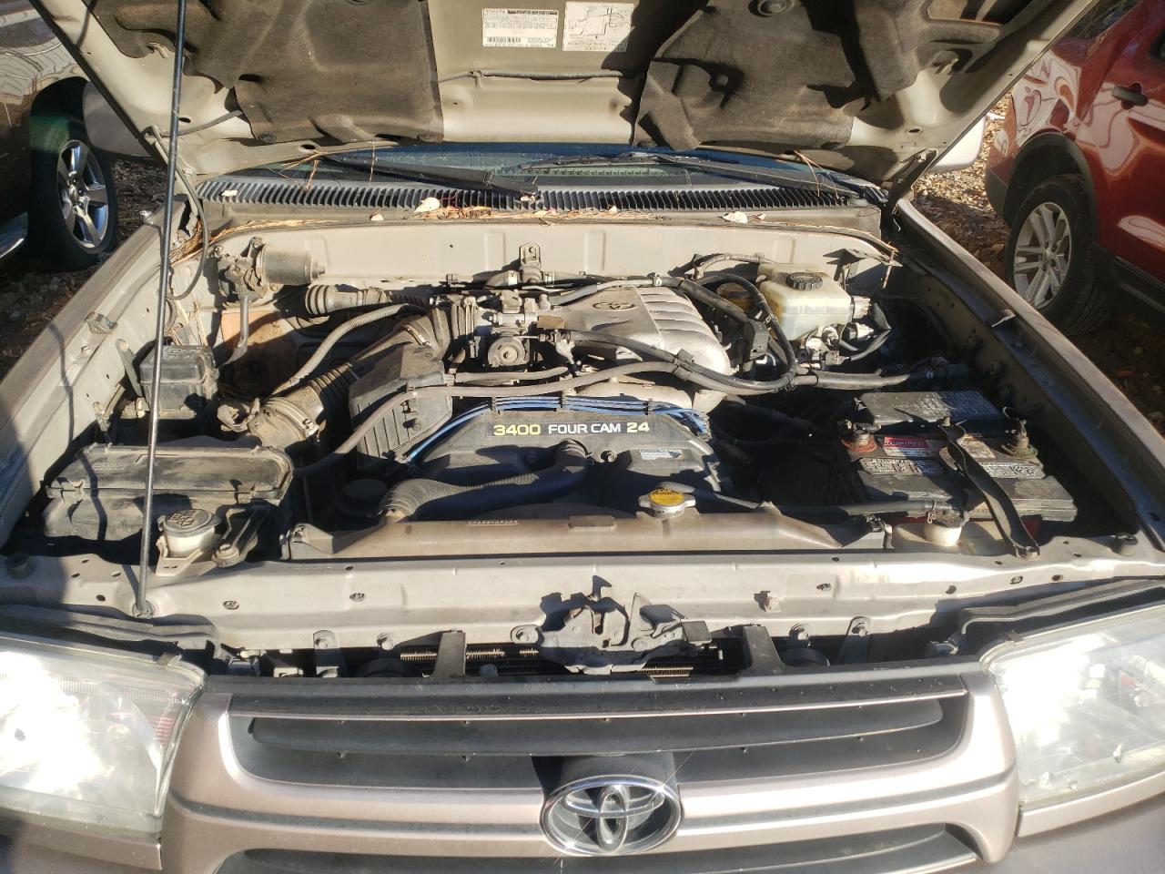 Photo 7 from auction – 2002 TOYOTA 4RUNNER SR with VIN JT3GN86R720244143