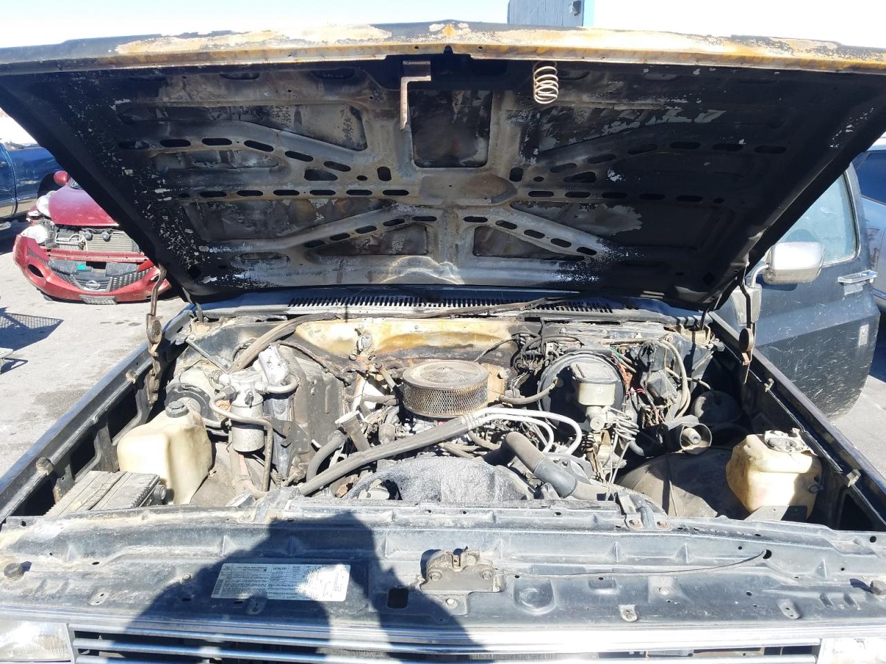 Photo 7 from auction – 1986 CHEVROLET C10 with VIN 1GCDC14H0GS178715