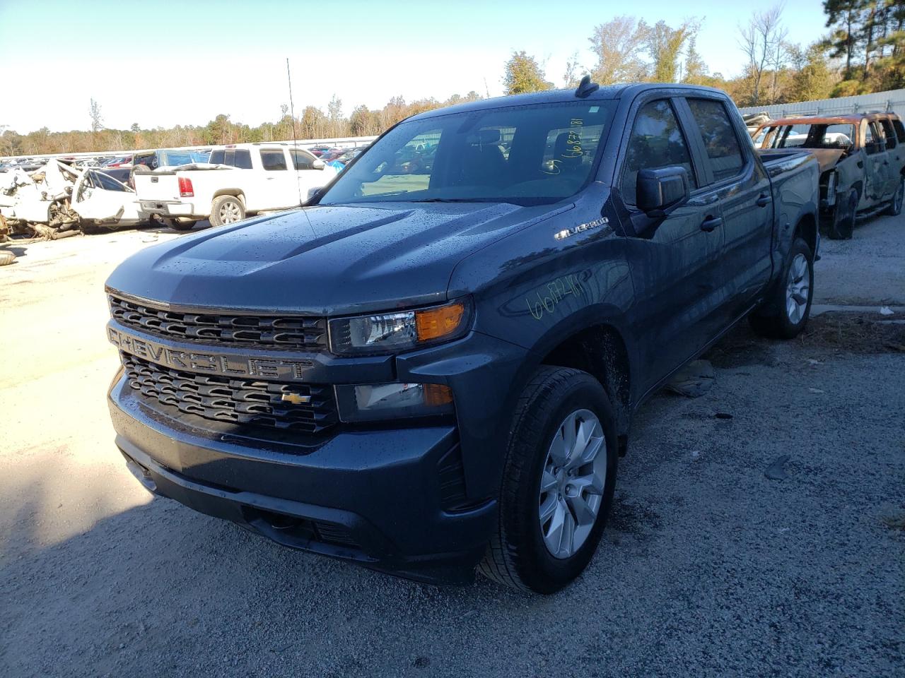 Photo 2 from auction – 2021 CHEVROLET SILVERADO with VIN 1GCPWBEH6MZ159601