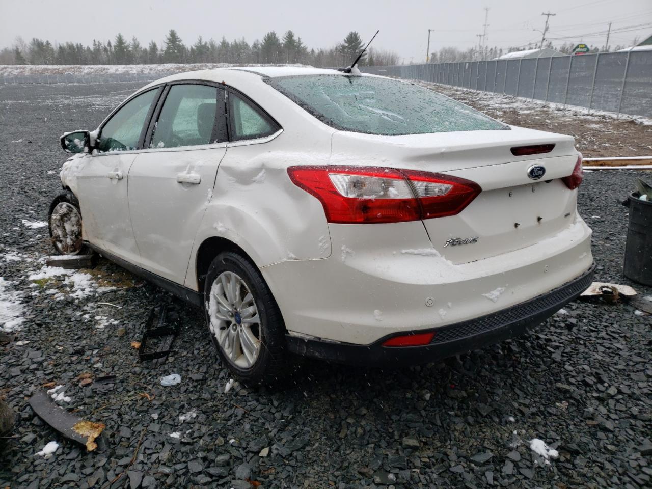 Photo 3 from auction – 2012 FORD FOCUS SEL with VIN 1FAHP3H25CL295871