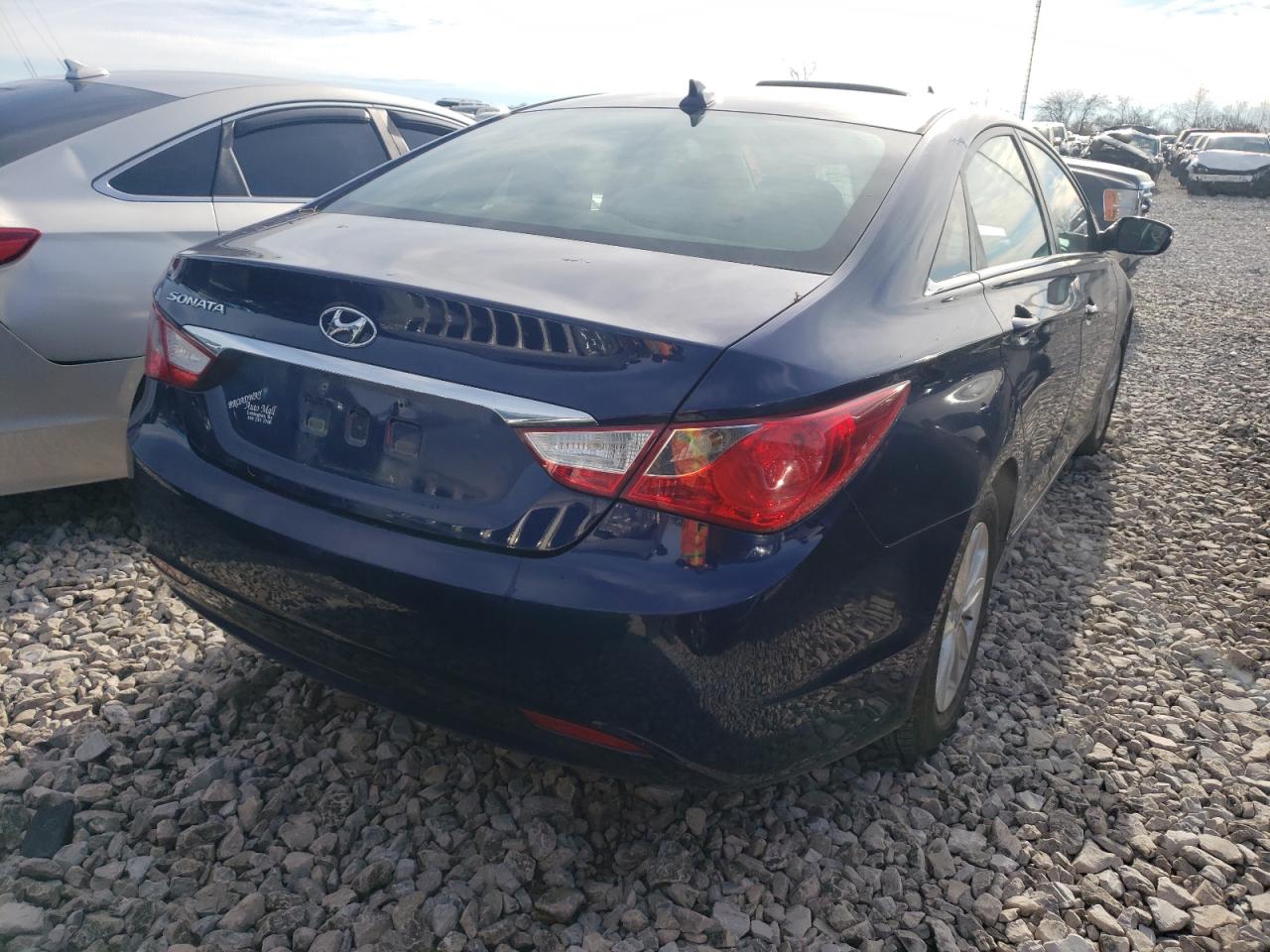 Photo 4 from auction – 2013 HYUNDAI SONATA GLS with VIN 5NPEB4AC0DH713490