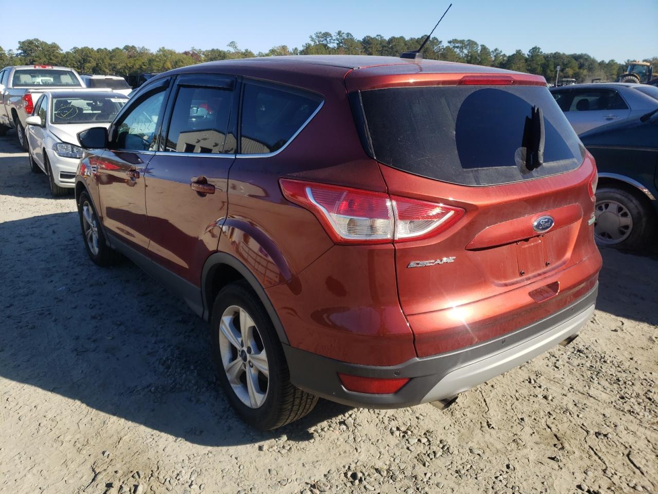 Photo 3 from auction – 2015 FORD ESCAPE SE with VIN 1FMCU0GX4FUB33720
