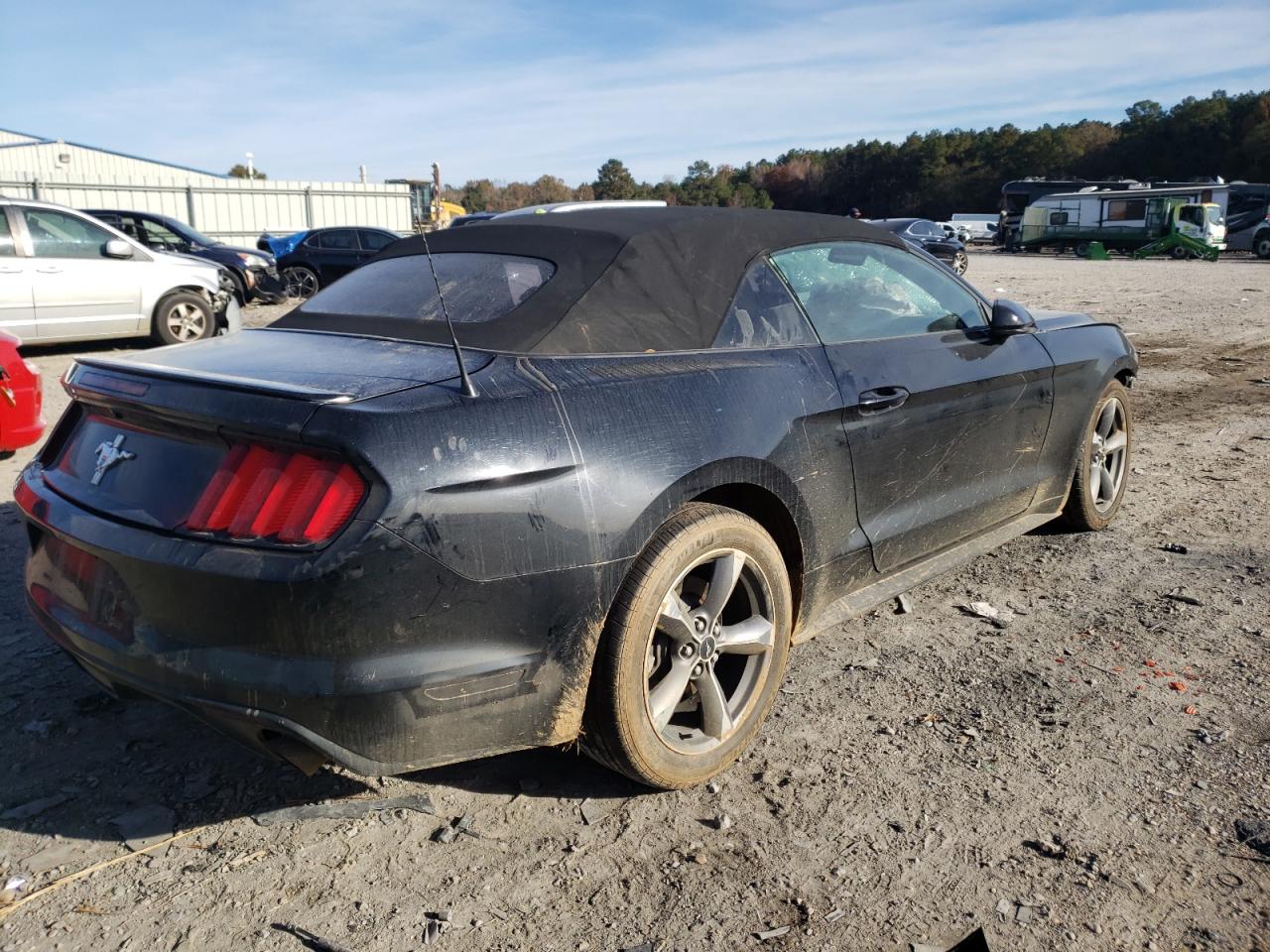 Photo 4 from auction – 2015 FORD MUSTANG with VIN 1FATP8EM9F5323533