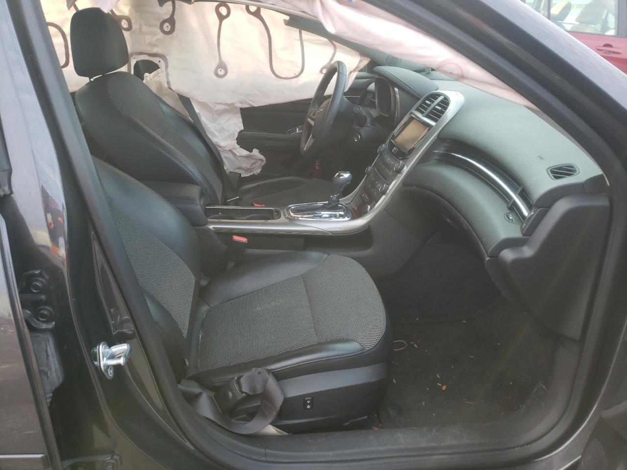 Photo 5 from auction – 2013 CHEVROLET MALIBU 1LT with VIN 1G11C5SA7DF232959