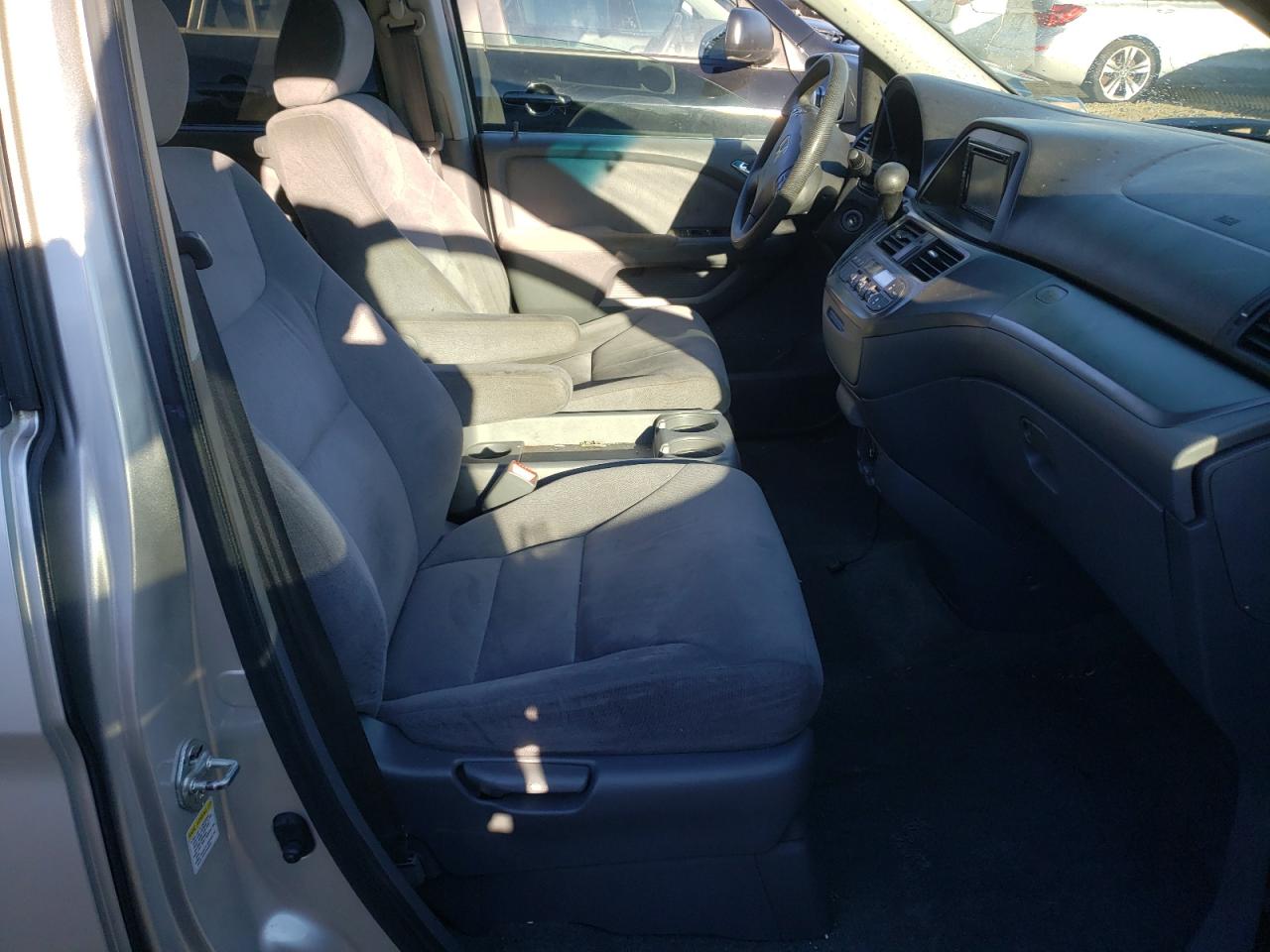 Photo 5 from auction – 2007 HONDA ODYSSEY EX with VIN 5FNRL38407B401194