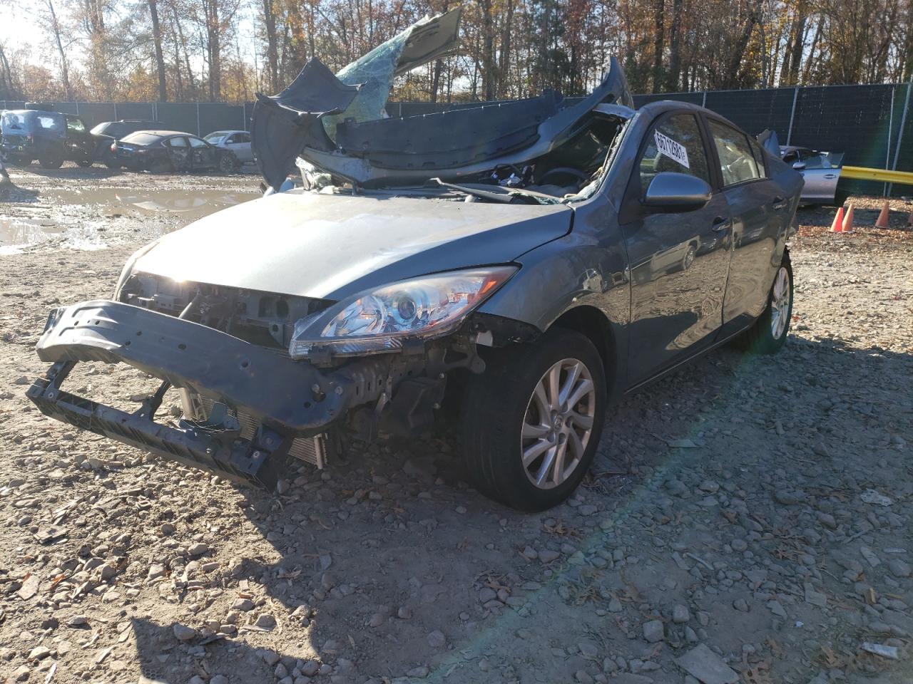 Photo 2 from auction – 2012 MAZDA 3 I with VIN JM1BL1V86C1633198