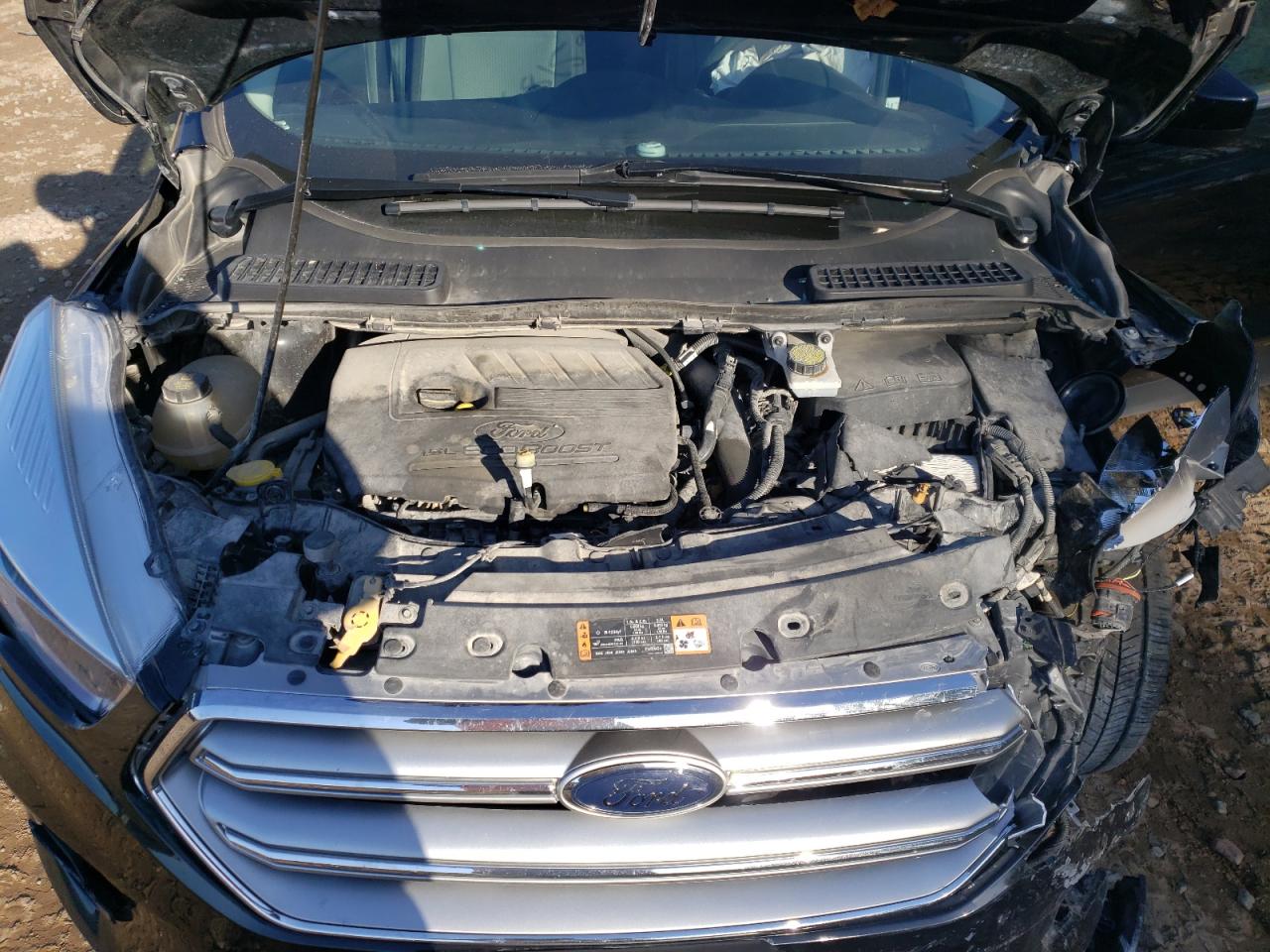 Photo 7 from auction – 2017 FORD ESCAPE SE with VIN 1FMCU9GD4HUC66944