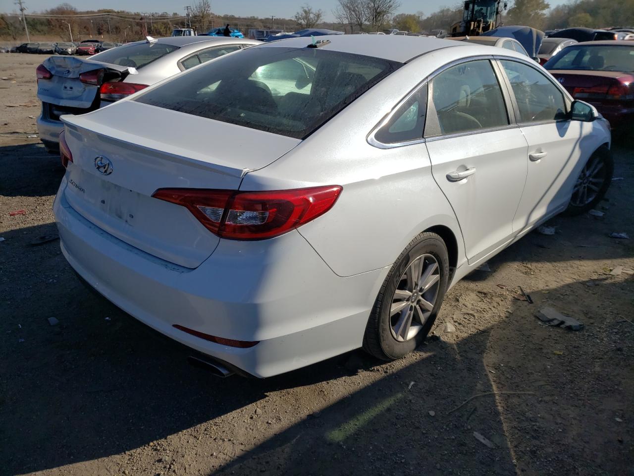 Photo 4 from auction – 2016 HYUNDAI SONATA SE with VIN 5NPE24AF0GH344810
