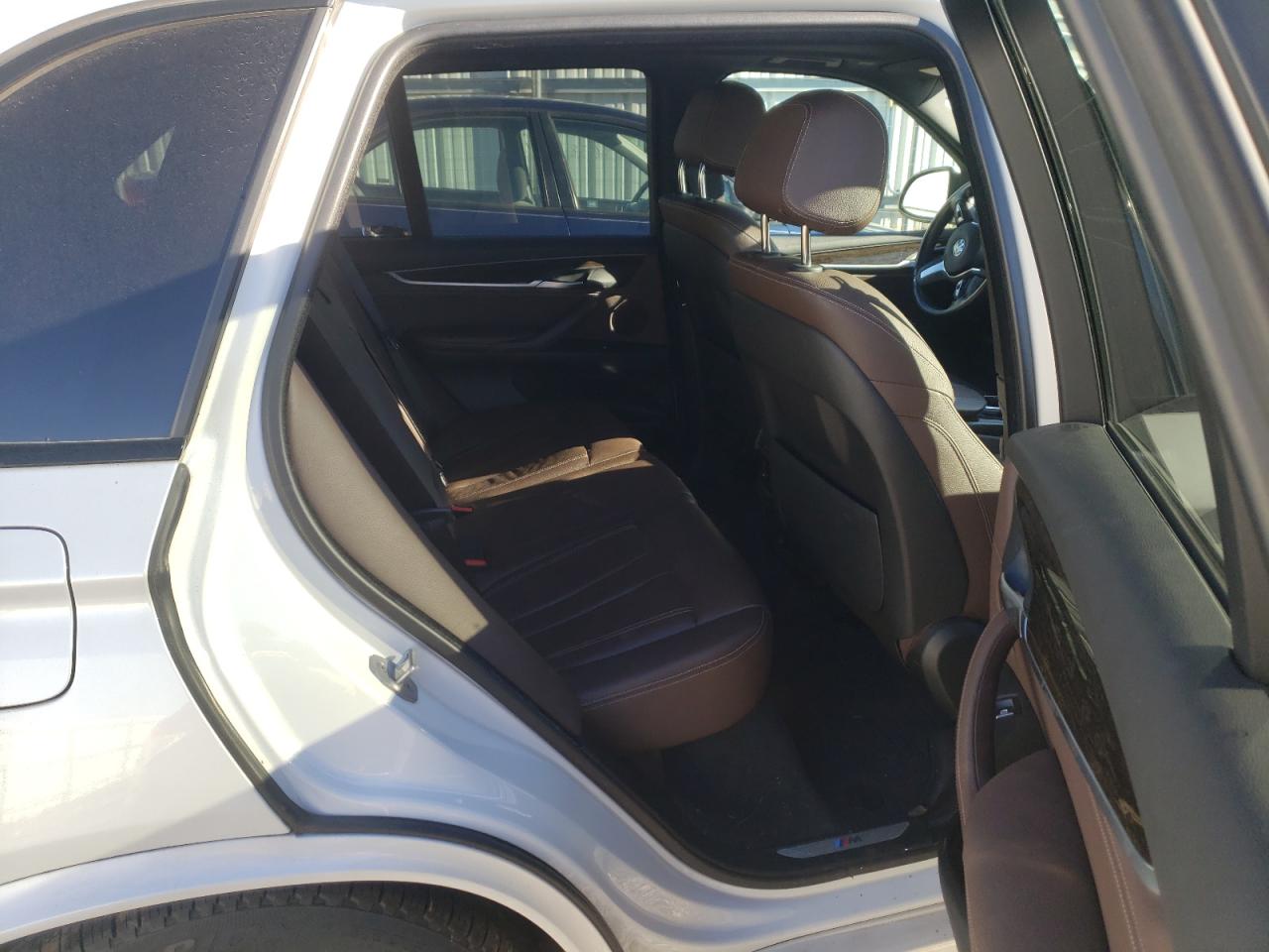 Photo 6 from auction – 2015 BMW X5 XDRIVE3 with VIN 5UXKR0C54F0K67297
