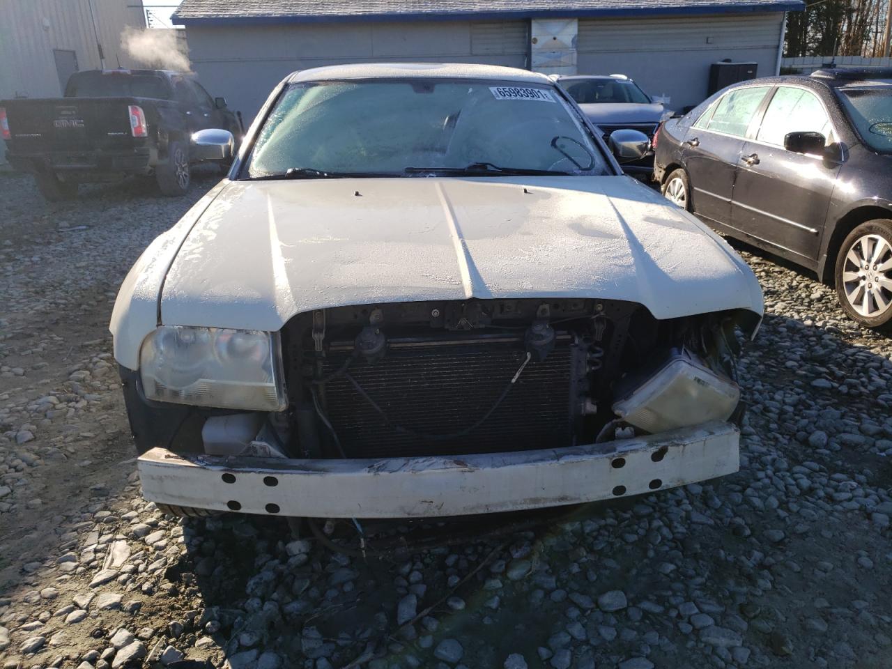 Photo 9 from auction – 2007 CHRYSLER 300 with VIN 2C3KA53G47H727857