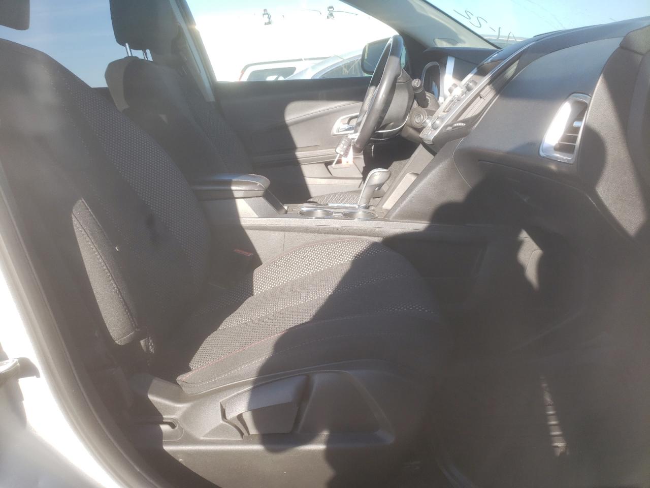 Photo 5 from auction – 2011 CHEVROLET EQUINOX LT with VIN 2GNALDEC8B1200323