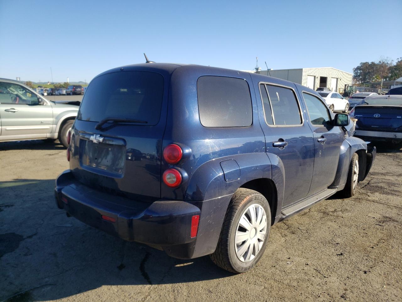 Photo 4 from auction – 2010 CHEVROLET HHR LT with VIN 3GNBABDB5AS562409