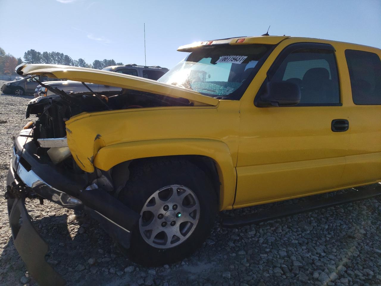Photo 10 from auction – 2004 CHEVROLET SILVERADO with VIN 2GCEK19T941270521