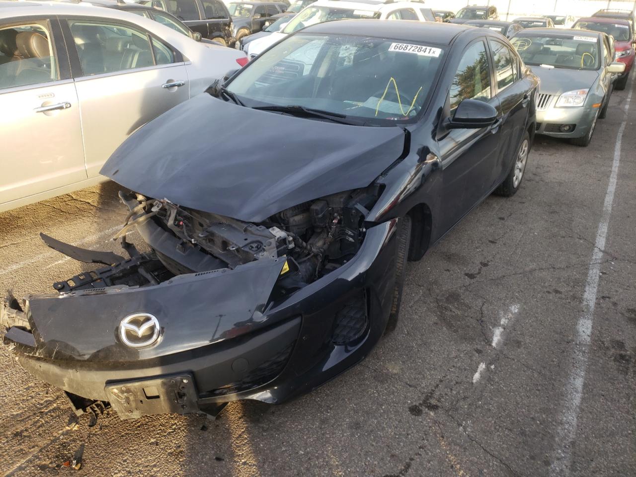 Photo 2 from auction – 2013 MAZDA 3 I with VIN JM1BL1U78D1821649