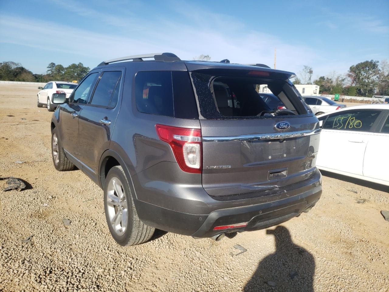 Photo 3 from auction – 2014 FORD EXPLORER L with VIN 1FM5K7F81EGB85207