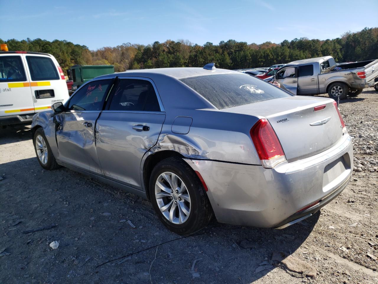 Photo 3 from auction – 2015 CHRYSLER 300 LIMITE with VIN 2C3CCAAG6FH859804