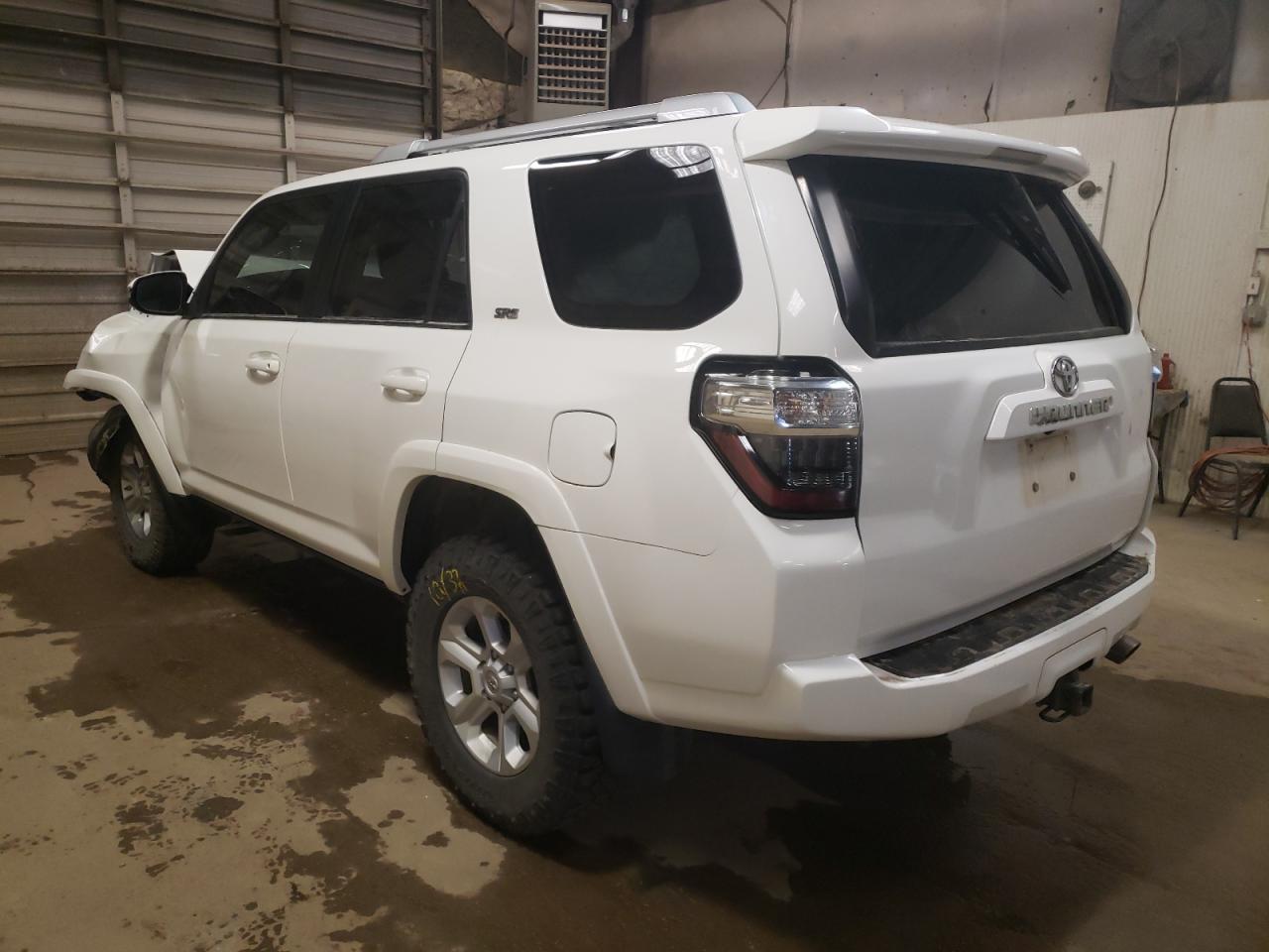 Zdjęcie 3 z aukcji – 2015 TOYOTA 4RUNNER SR z VIN JTEBU5JR1F5223694