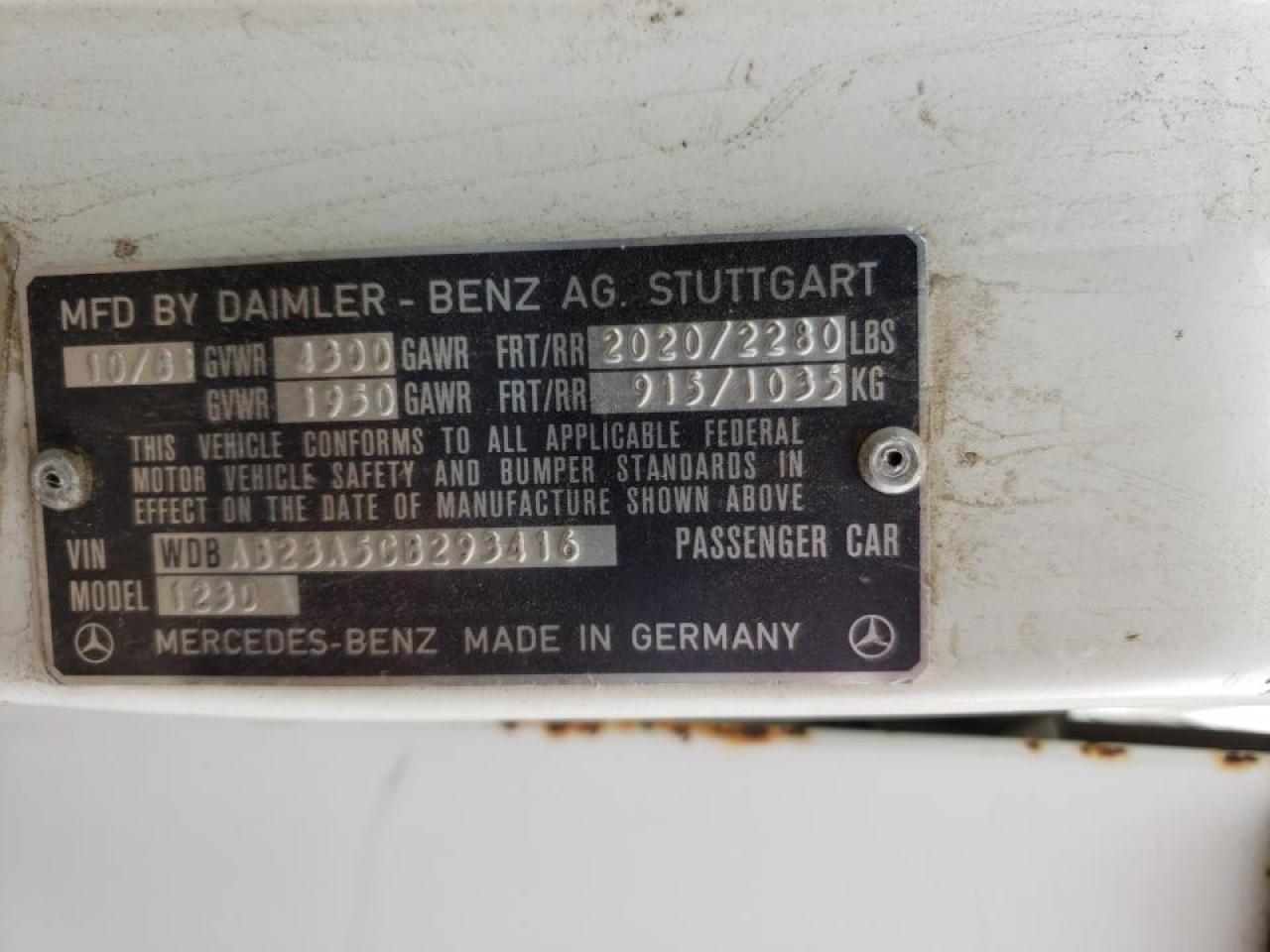 Photo 10 from auction – 1982 MERCEDES-BENZ 240 D with VIN WDBAB23A5CB293416