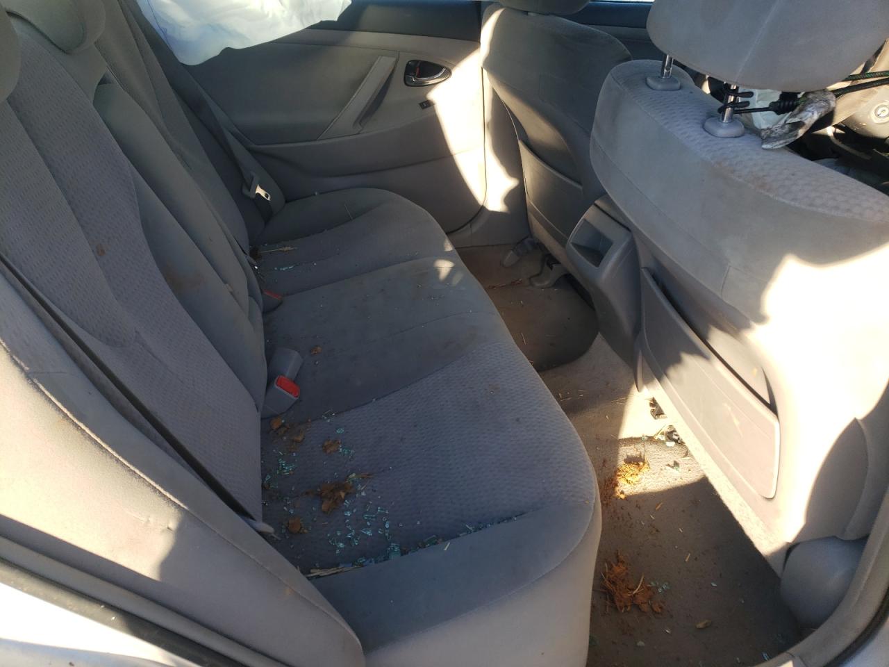 Photo 6 from auction – 2011 TOYOTA CAMRY BASE with VIN 4T1BF3EK8BU127802