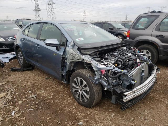 TOYOTA COROLLA LE 2021 with VIN JTDEAMDE0MJ027263 - Photo from auction