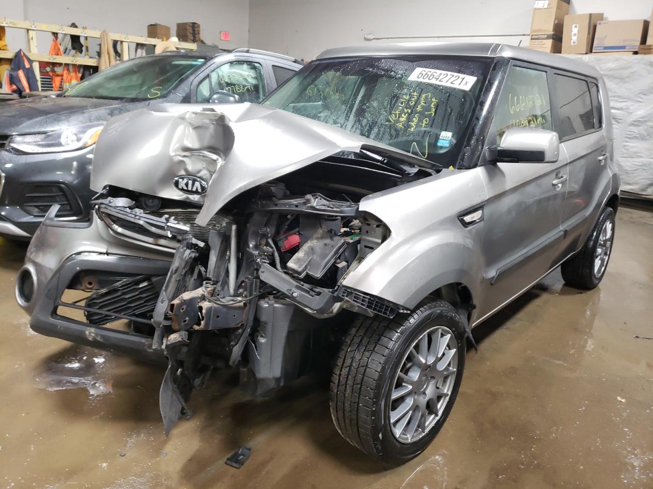Photo 2 from auction – 2013 KIA SOUL with VIN KNDJT2A5XD7633779