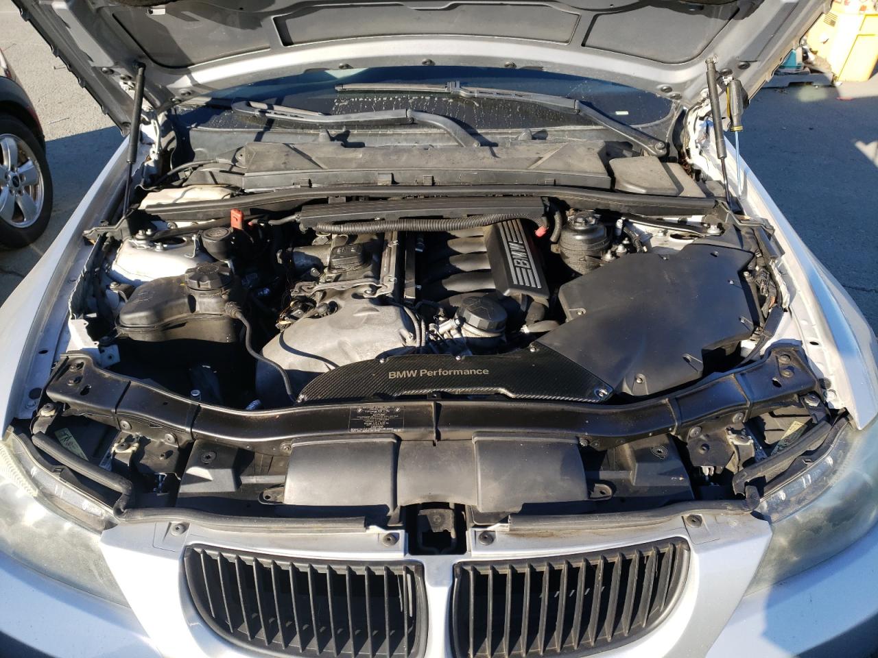 Photo 7 from auction – 2006 BMW 330 I with VIN WBAVB33556KR81042