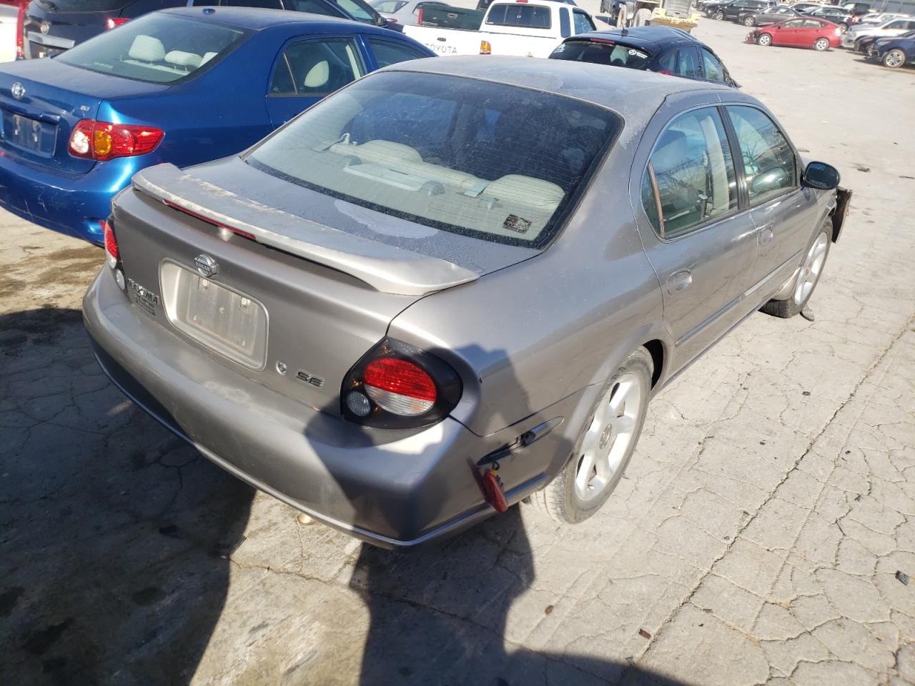 Photo 4 from auction – 2001 NISSAN MAXIMA GXE with VIN JN1CA31D41T842114