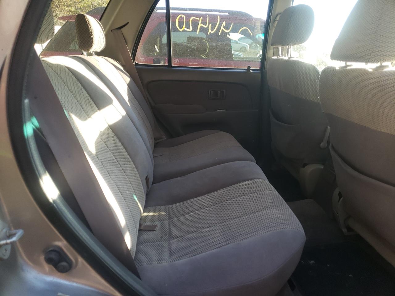 Photo 6 from auction – 2002 TOYOTA 4RUNNER SR with VIN JT3GN86R720244143