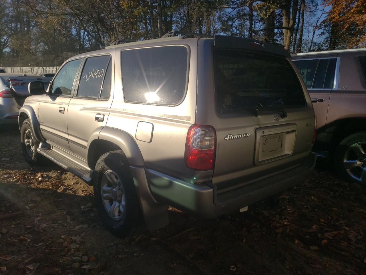 Photo 3 from auction – 2002 TOYOTA 4RUNNER SR with VIN JT3GN86R720244143