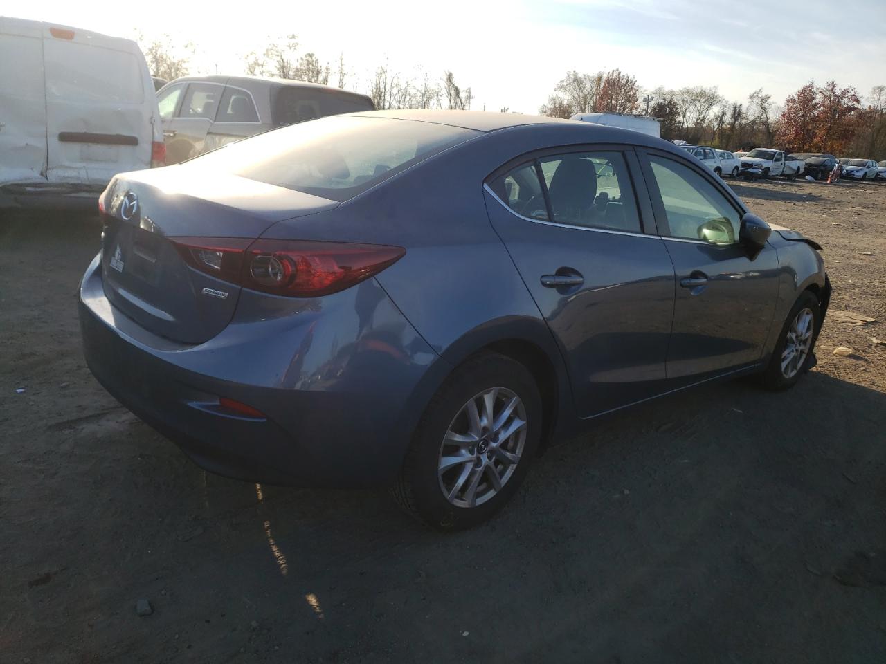 Photo 4 from auction – 2016 MAZDA 3 SPORT with VIN 3MZBM1U79GM311375