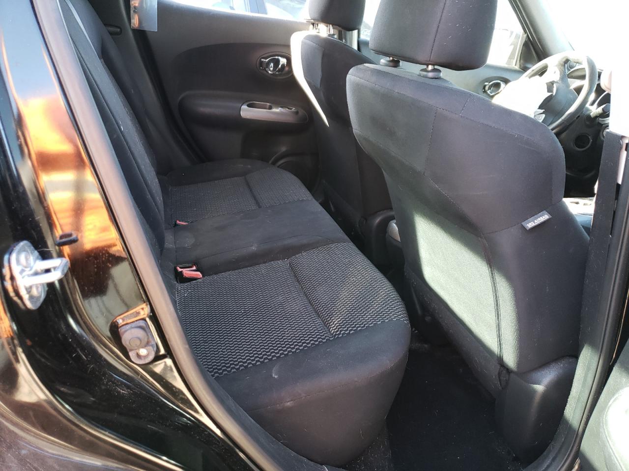 Photo 6 from auction – 2015 NISSAN JUKE S with VIN JN8AF5MR0FT501605
